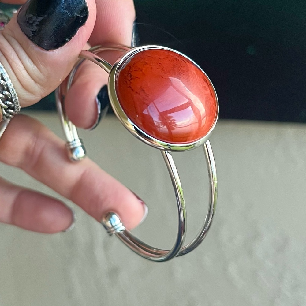 π΄ SALE ! red dot items are 2 for $25 . Bundle more than 3 and its $10 each π - Picture 4 of 12